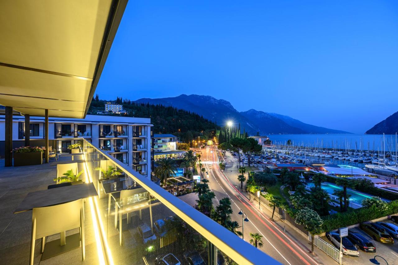 Hotel Riviera Riva del Garda Exterior photo